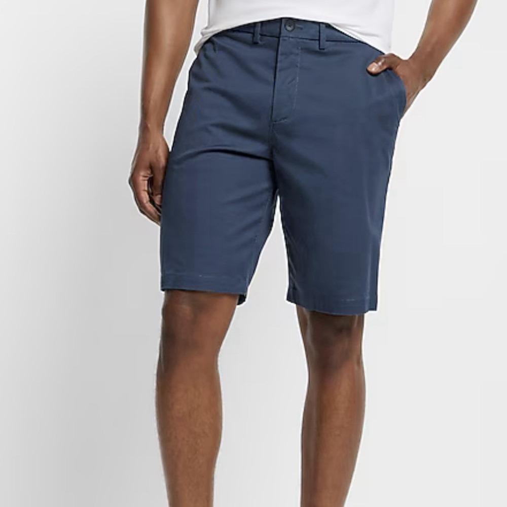Express Shorts Men's Size 32  10" inseam Hyper Stretch‎ Temp Control Chino Navy